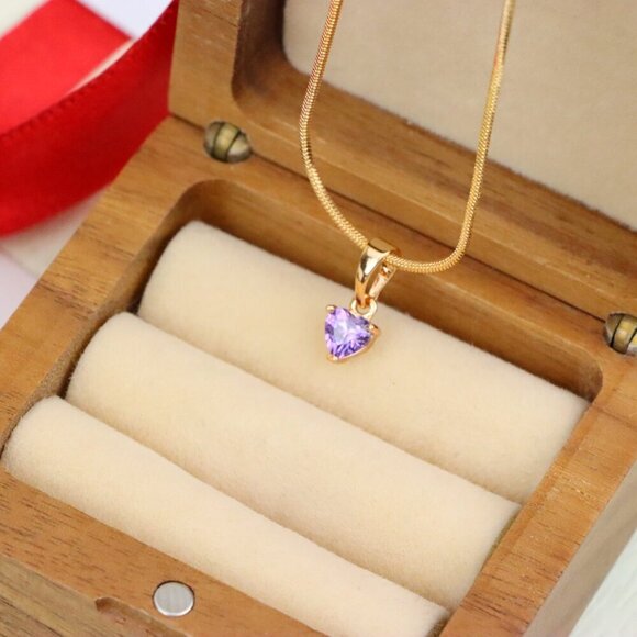 "Elegant Heart-Shaped Purple Pendant in Gold, XPPT1304 - Picture 9 of 12